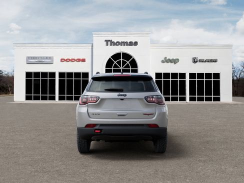 New 2026 Jeep Compass Trailhawk w/ Sun, Sound & Navigation Group AWD/4WD image 7
