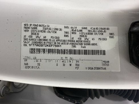 Used 2019 Ford F250 Platinum w/ Platinum Ultimate Package image 19