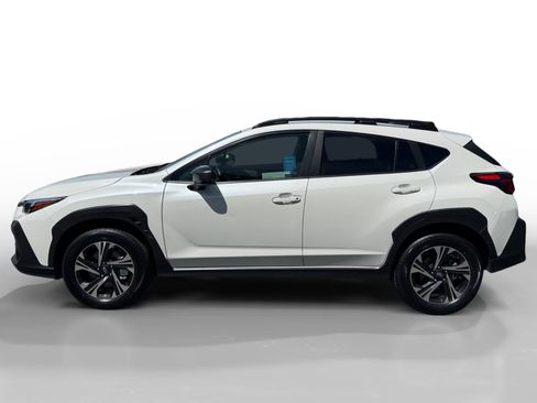 Certified 2024 Subaru Crosstrek 2.0i Premium w/ Crosstrek Mirror Package AWD/4WD image 2