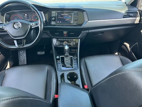 Used 2019 Volkswagen Jetta SE FWD image 19