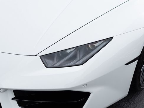 Used 2016 Lamborghini Huracan LP 580-2 RWD image 21