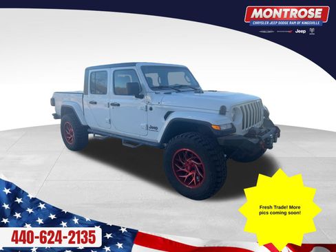 Used 2022 Jeep Gladiator Sport image 6