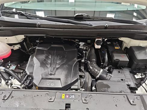 Used 2024 Kia Carnival LX image 29