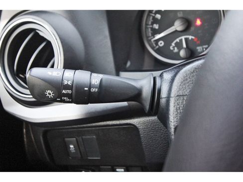 Used 2022 Toyota Tacoma TRD Sport w/ Technology Package image 20