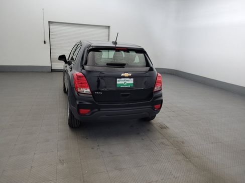 Used 2019 Chevrolet Trax LS FWD image 6