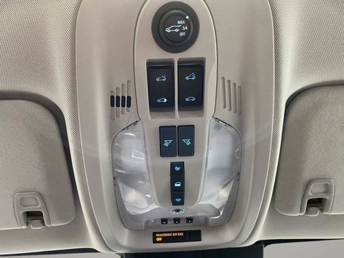 Used 2013 Chevrolet Equinox LTZ image 17