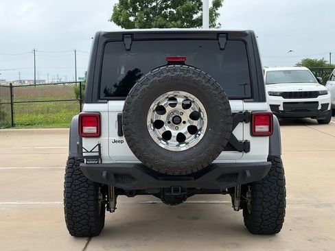 Used 2020 Jeep Wrangler Sport AWD/4WD image 8