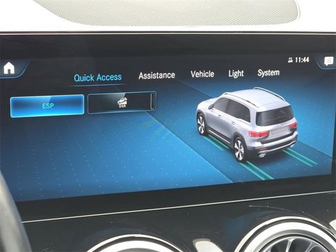 Used 2023 Mercedes-Benz GLB 250 4MATIC w/ Premium Package image 6