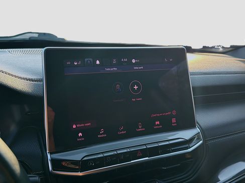 Used 2022 Jeep Compass Altitude w/ Convenience Group image 12