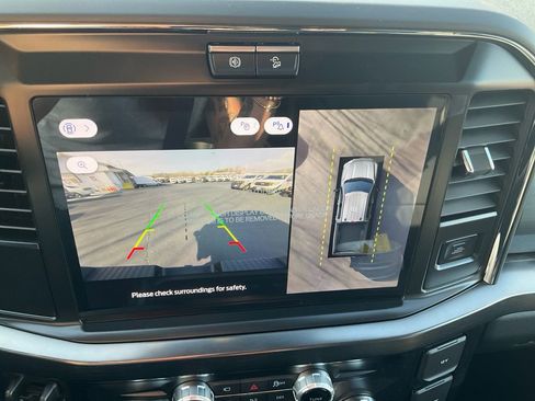 New 2026 Ford F250 Lariat w/ Black Appearance Package image 24