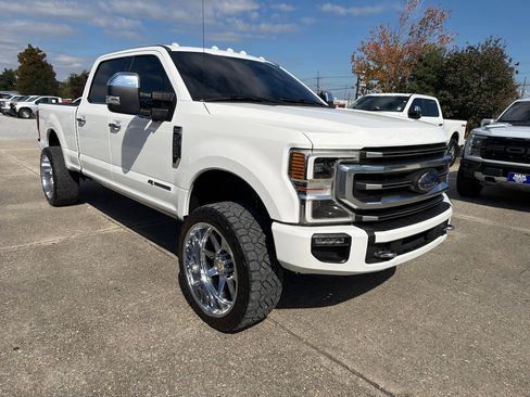 Used 2020 Ford F250 Platinum w/ FX4 Off-Road Package image 11