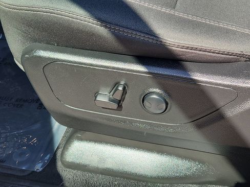 Used 2025 RAM 1500 Big Horn AWD/4WD image 14