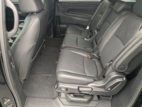 Used 2025 Honda Odyssey Sport-L image 17
