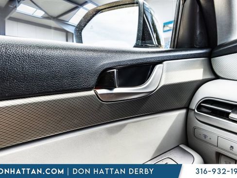 Used 2024 Hyundai Palisade SEL FWD image 12