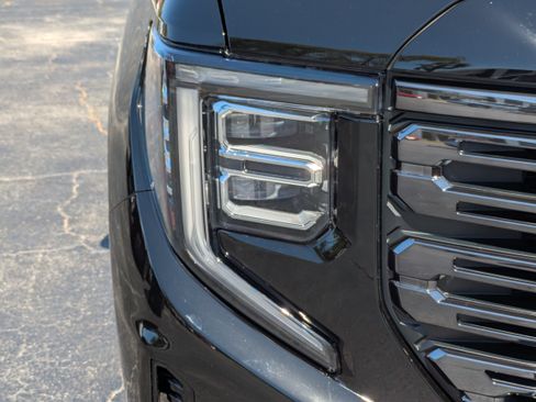 New 2026 GMC Sierra 1500 Denali Ultimate image 10