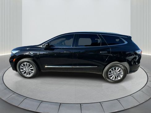 Certified 2024 Buick Enclave Essence image 9