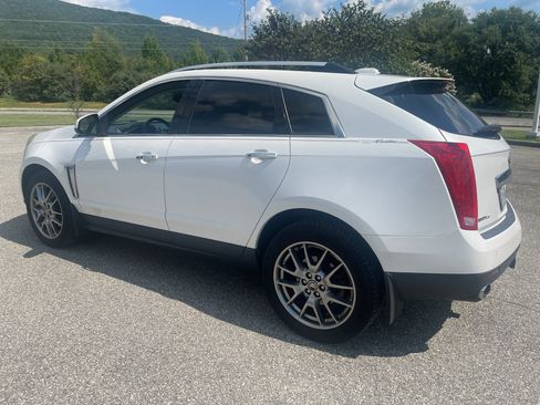 Used 2015 Cadillac SRX Performance w/ Driver Awareness Package AWD/4WD image 5