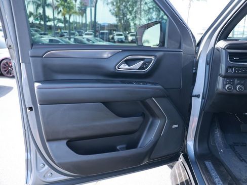 Used 2022 Chevrolet Tahoe RST w/ Luxury Package image 17