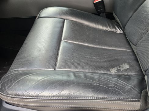 Used 2015 Ford Expedition Platinum image 18