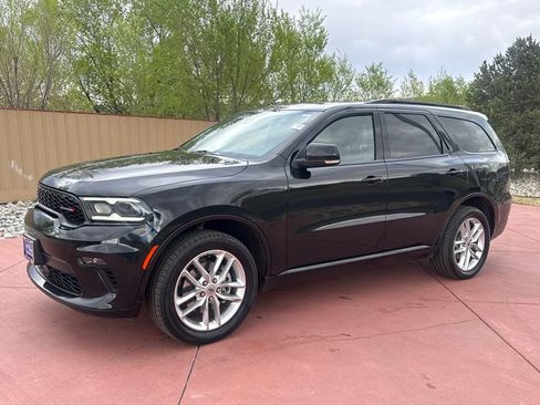 Used 2023 Dodge Durango GT image 3