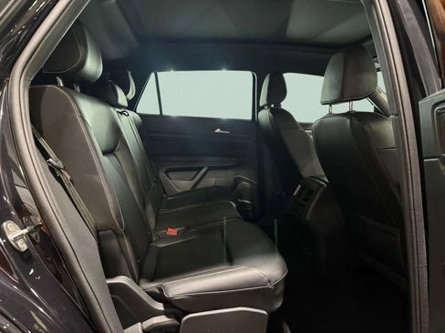 Used 2020 Volkswagen Atlas Cross Sport SEL image 24