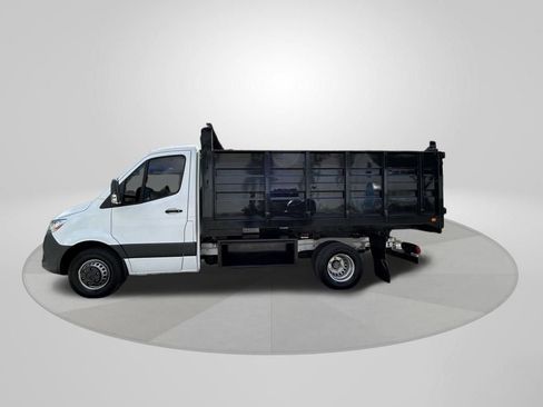Used 2021 Mercedes-Benz Sprinter 4500 image 4
