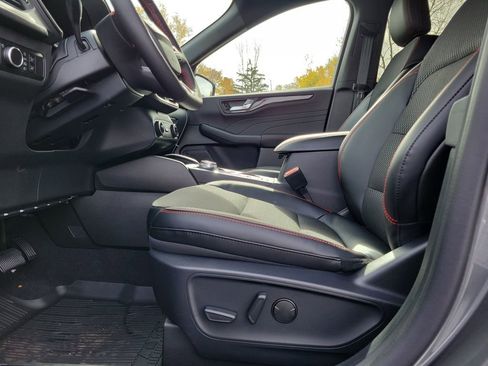 New 2026 Ford Escape ST-Line w/ Cold Weather Package image 17