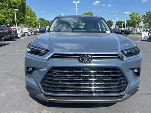 Used 2026 Toyota Grand Highlander FWD image 4