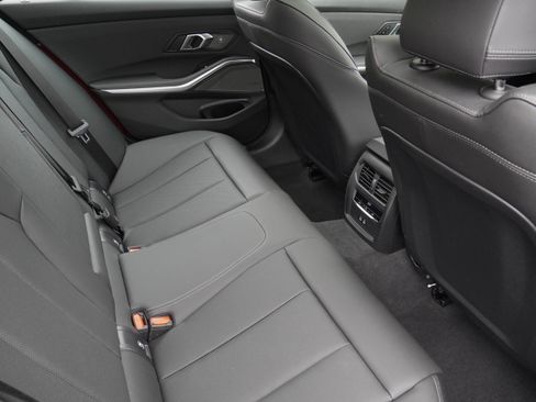 Certified 2025 BMW M340i Sedan RWD image 34