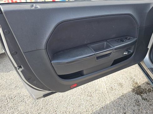 Used 2010 Dodge Challenger SE RWD image 12