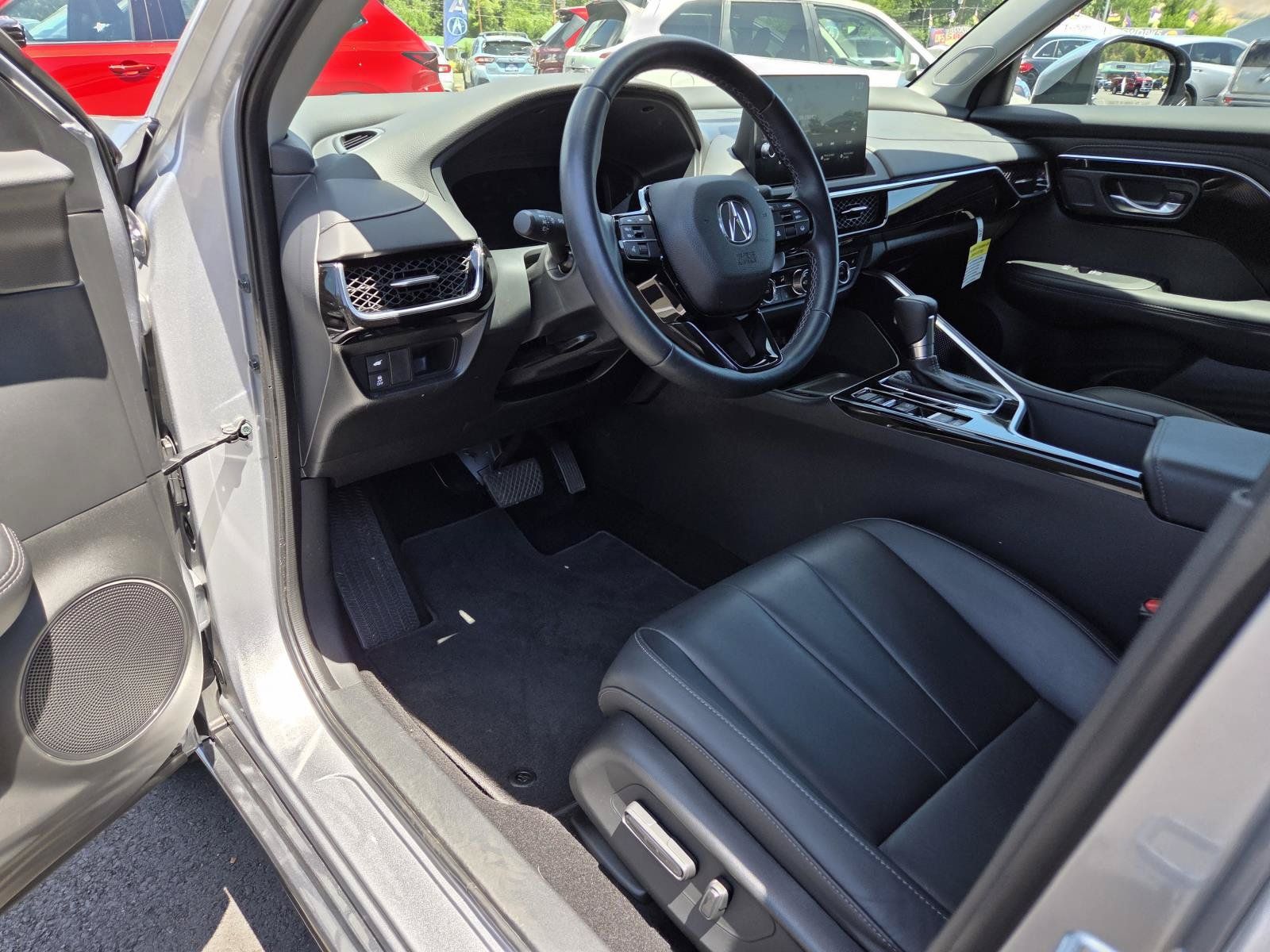 Used 2025 Acura ADX AWD image 11
