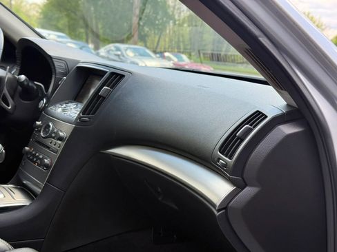 Used 2013 INFINITI G37 Journey w/ Premium Pkg RWD image 39