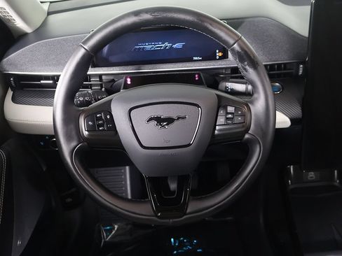 Used 2025 Ford Mustang Mach-E Premium RWD image 41
