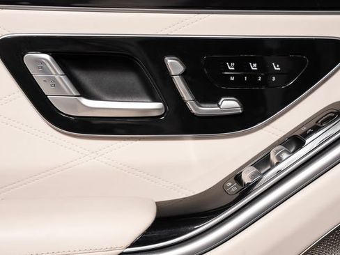 Used 2024 Mercedes-Benz S 63 AMG S image 57