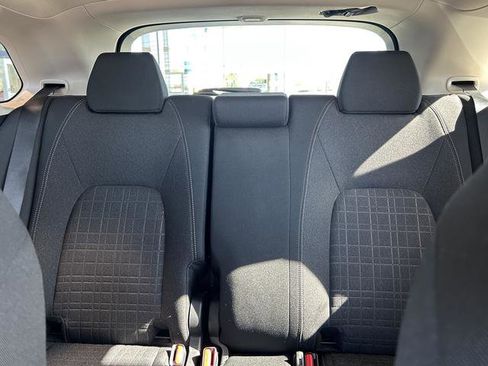 Used 2023 Honda HR-V LX image 22