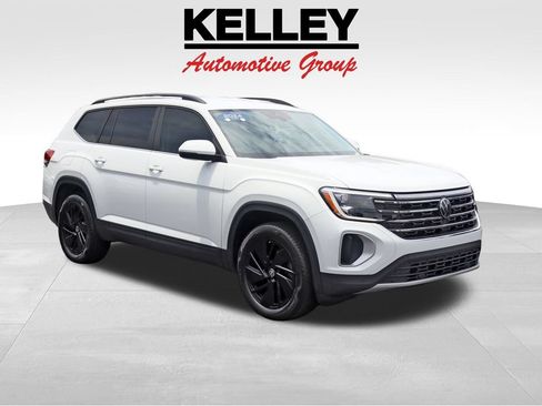Used 2024 Volkswagen Atlas SE FWD image 1