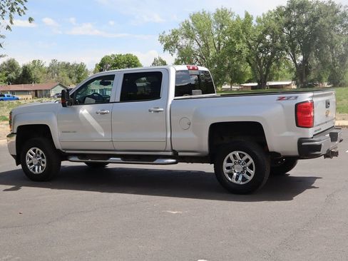 Used 2016 Chevrolet Silverado 2500 LT w/ LT Plus Package AWD/4WD image 8