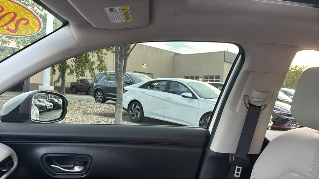 Used 2024 Honda HR-V EX-L image 24