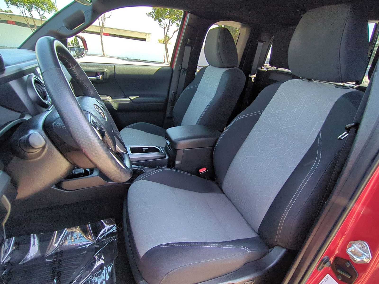 Used 2022 Toyota Tacoma TRD Sport w/ TRD Premium Sport Package RWD image 23