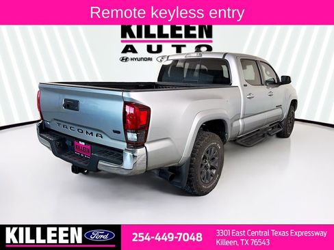Used 2022 Toyota Tacoma SR5 image 8