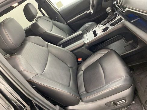 Used 2023 Toyota Sienna XSE w/ XSE Plus Package AWD/4WD image 33