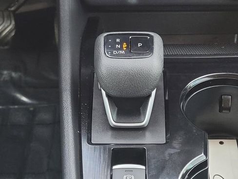 Used 2024 Nissan Rogue SV w/ SV Premium Package image 25