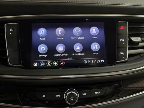 Used 2024 Buick Enclave Essence w/ Experience Buick Package FWD image 17