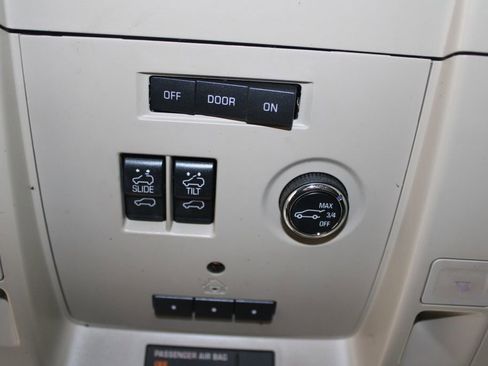 Used 2017 Chevrolet Tahoe Premier image 54