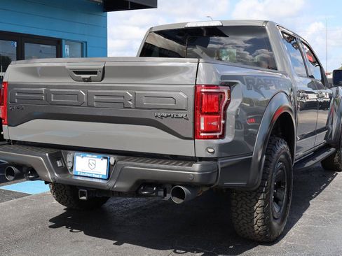 Used 2018 Ford F150 Raptor w/ Equipment Group 802A Luxury AWD/4WD image 4