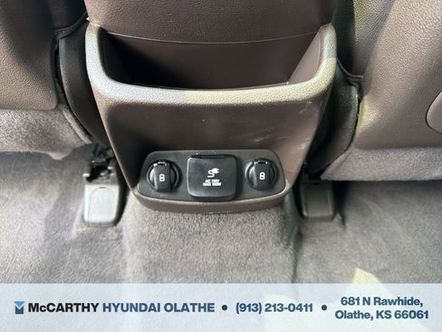 Used 2020 Hyundai Santa Fe Limited FWD image 17