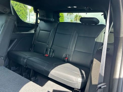 Used 2022 Chevrolet Tahoe LS RWD image 16
