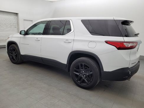 Used 2021 Chevrolet Traverse LS FWD image 3