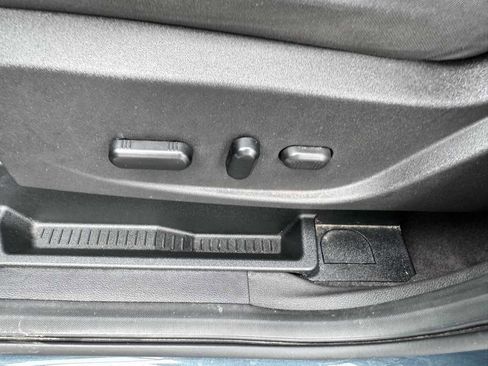 Used 2019 Ford Escape SE FWD image 41