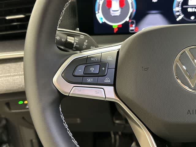Used 2026 Volkswagen Tiguan S FWD image 8